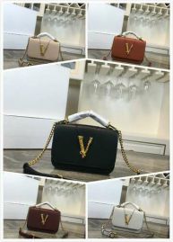 Picture of Versace Lady Handbags _SKUfw71591810fw